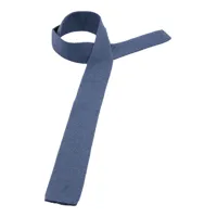 cravate bleu foncé structuré