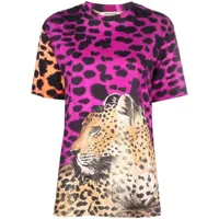 roberto cavalli t-shirt à imprimé léopard - rose