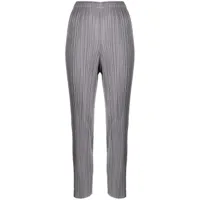 pleats please issey miyake pantalon slim à design plissé - gris