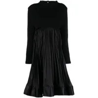 sacai robe courte nervurée à design plissé - noir