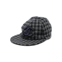 chanel pre-owned casquette à logo cc (années 2000) - gris