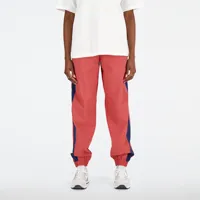 new balance femme pantalons athletics remastered woven pant en rouge, polywoven, taille xs