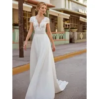 robe de mariée vintage col v top en dentelle dos transparent jupe en satin boutonné sur dos à traîne