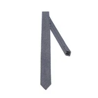 cravate à rayures en soie
